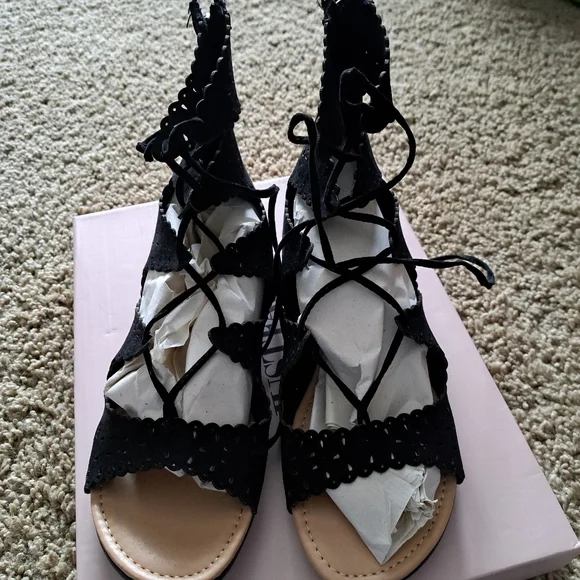 Just Fab Lady's Sandals - Picture 5 of 11